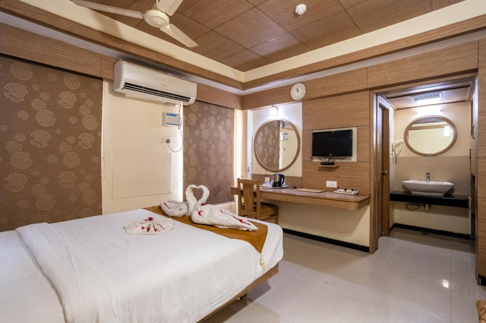 Sree Bharani Hotels Tirunelveli Exterior foto